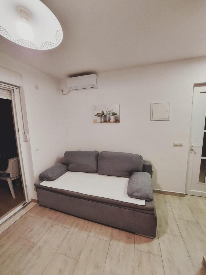 Apartmani Butigan-Tiha Luka Neum Ngoại thất bức ảnh