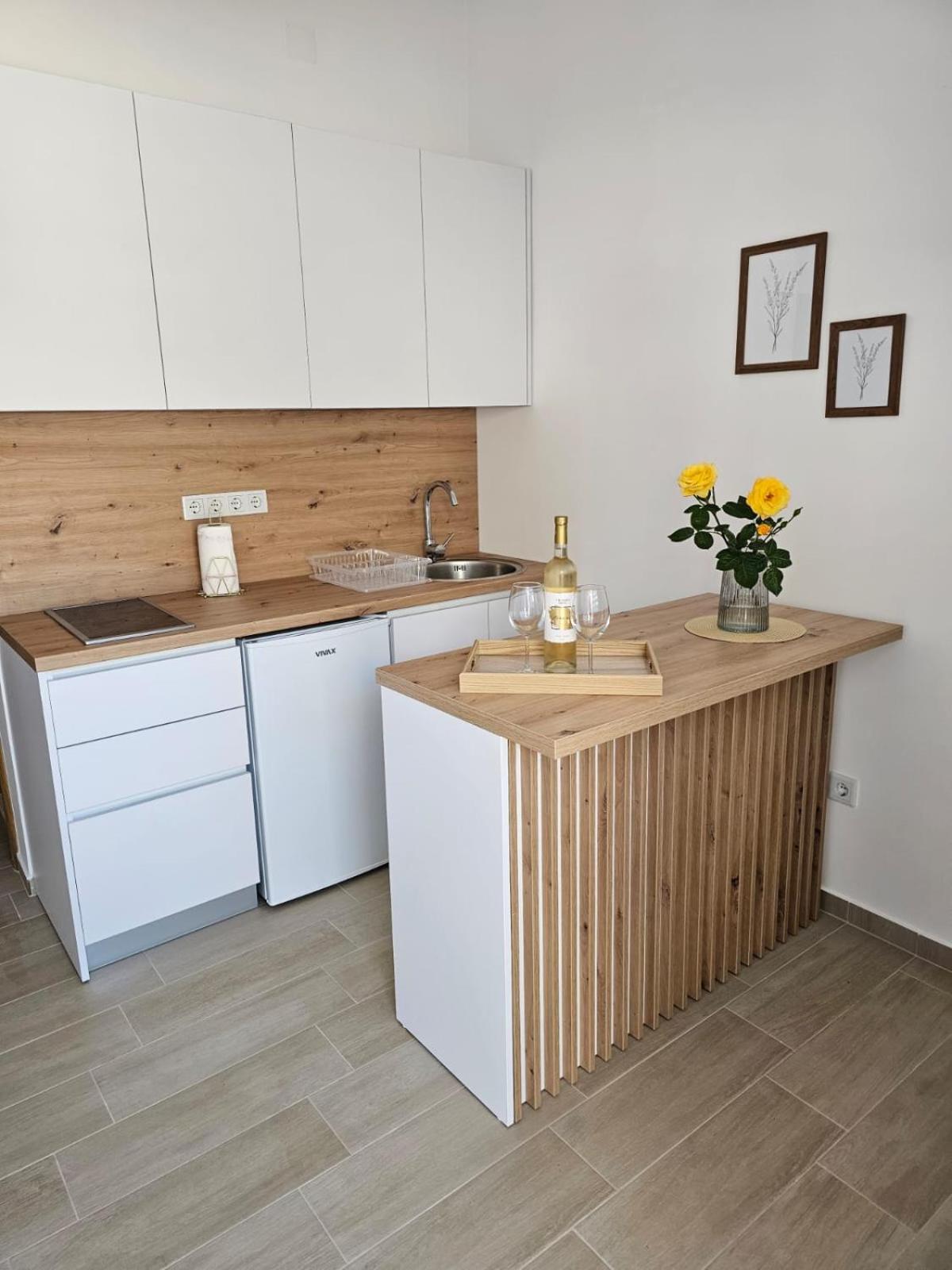 Apartmani Butigan-Tiha Luka Neum Ngoại thất bức ảnh