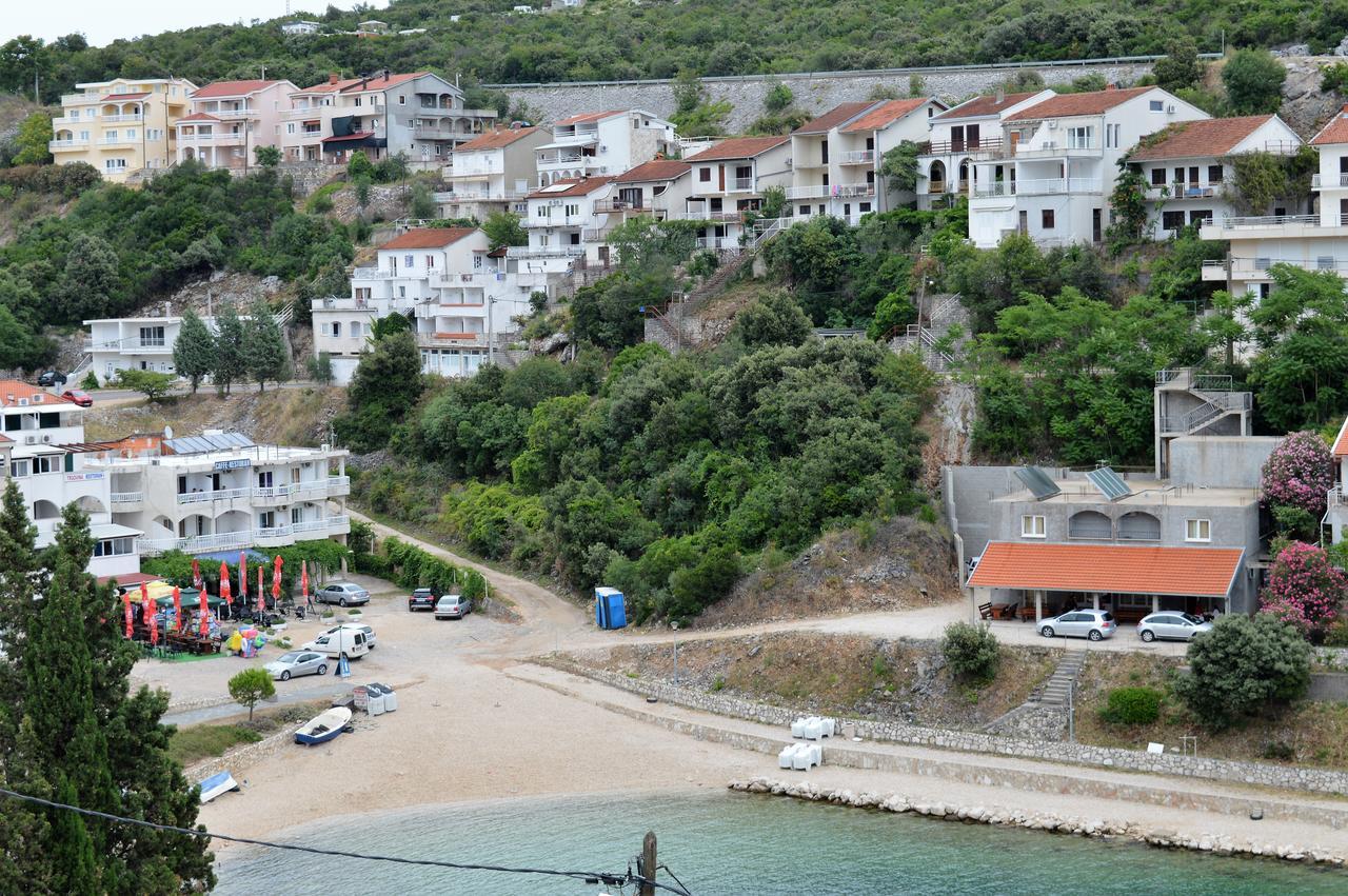Apartmani Butigan-Tiha Luka Neum Ngoại thất bức ảnh